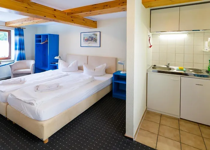 ゲストハウス & Toepferstueb'l 3*