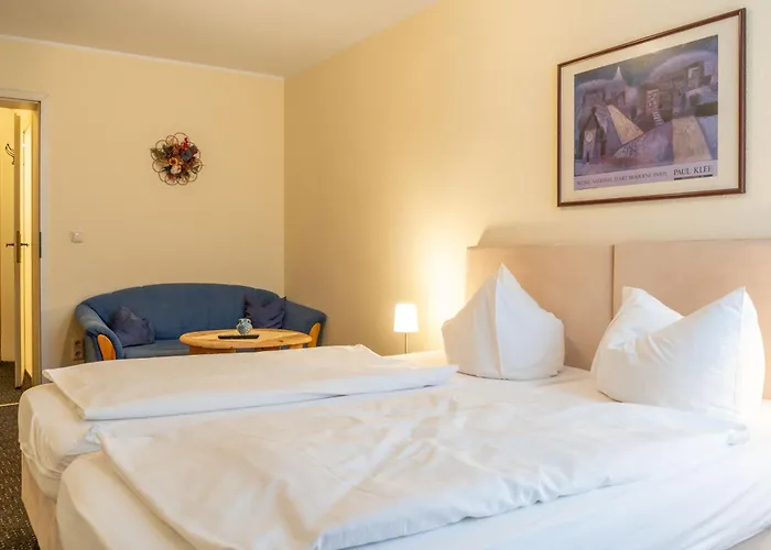 & Toepferstueb'l Gasthuis Saalfeld Saale